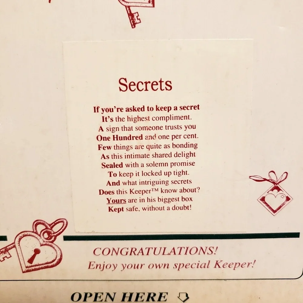 The Keeper Of Secrets Mantle or Shelf Figurine Shenandoah New Old Stock NIB